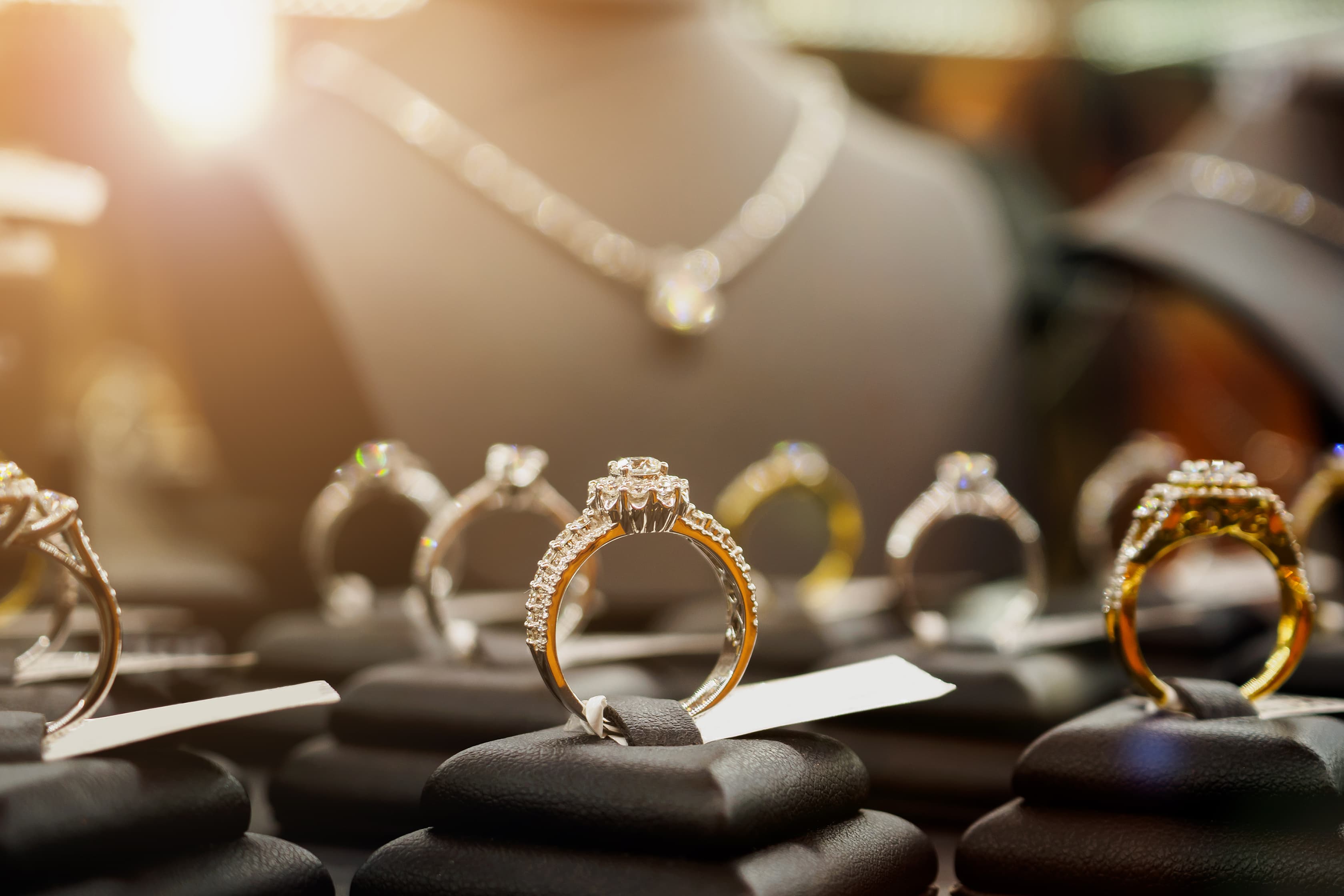 Bagues et joaillerie — Bijouterie Patrick Deprez
